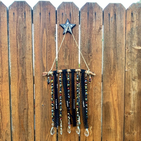 Driftwood Wind Chime Lace, Black Porcelain & Vintage Italian Chandelier Crystals - Picture 17 of 17